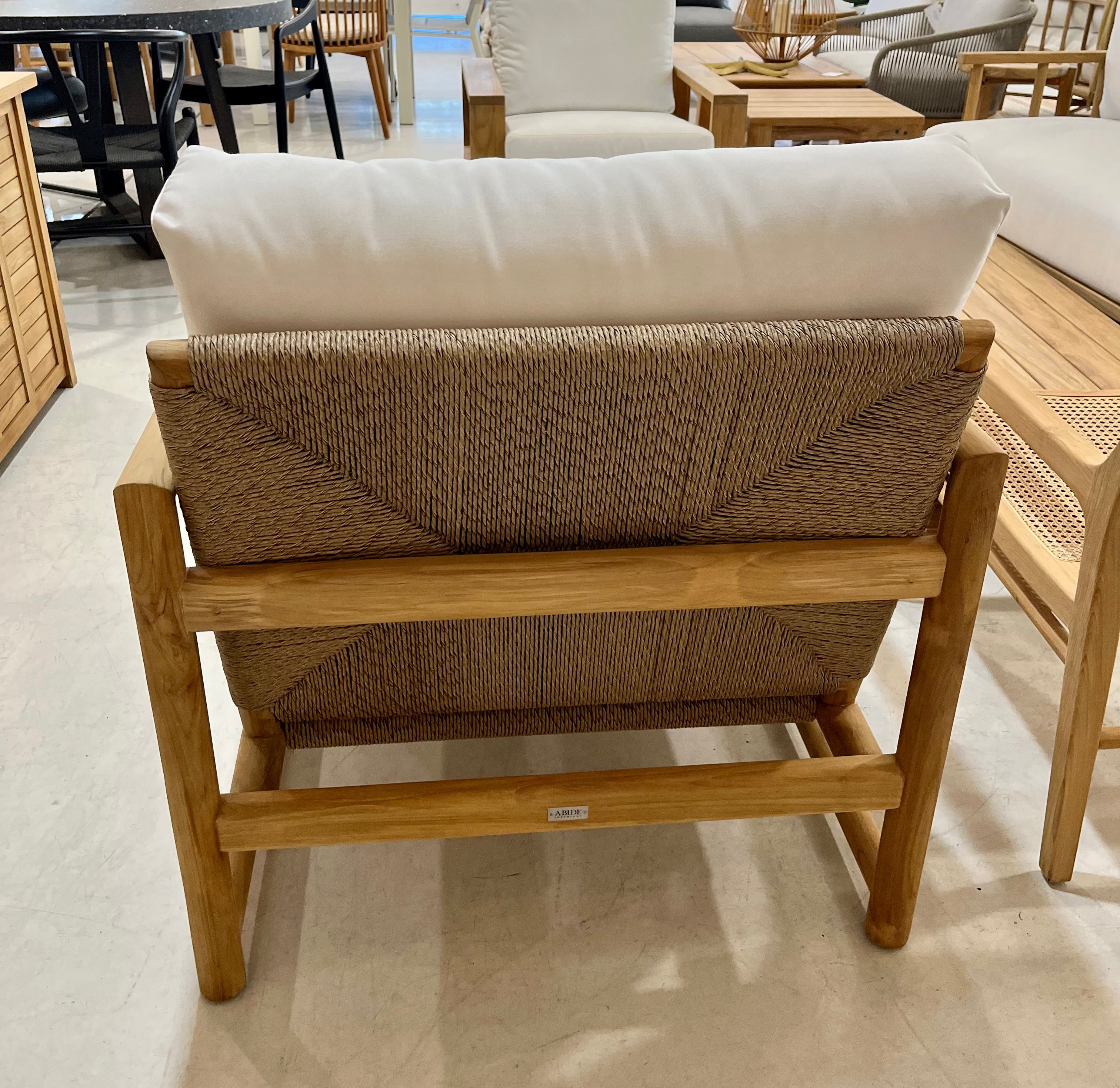 Vaucluse single seater outdoor sofa Magnolia Lane