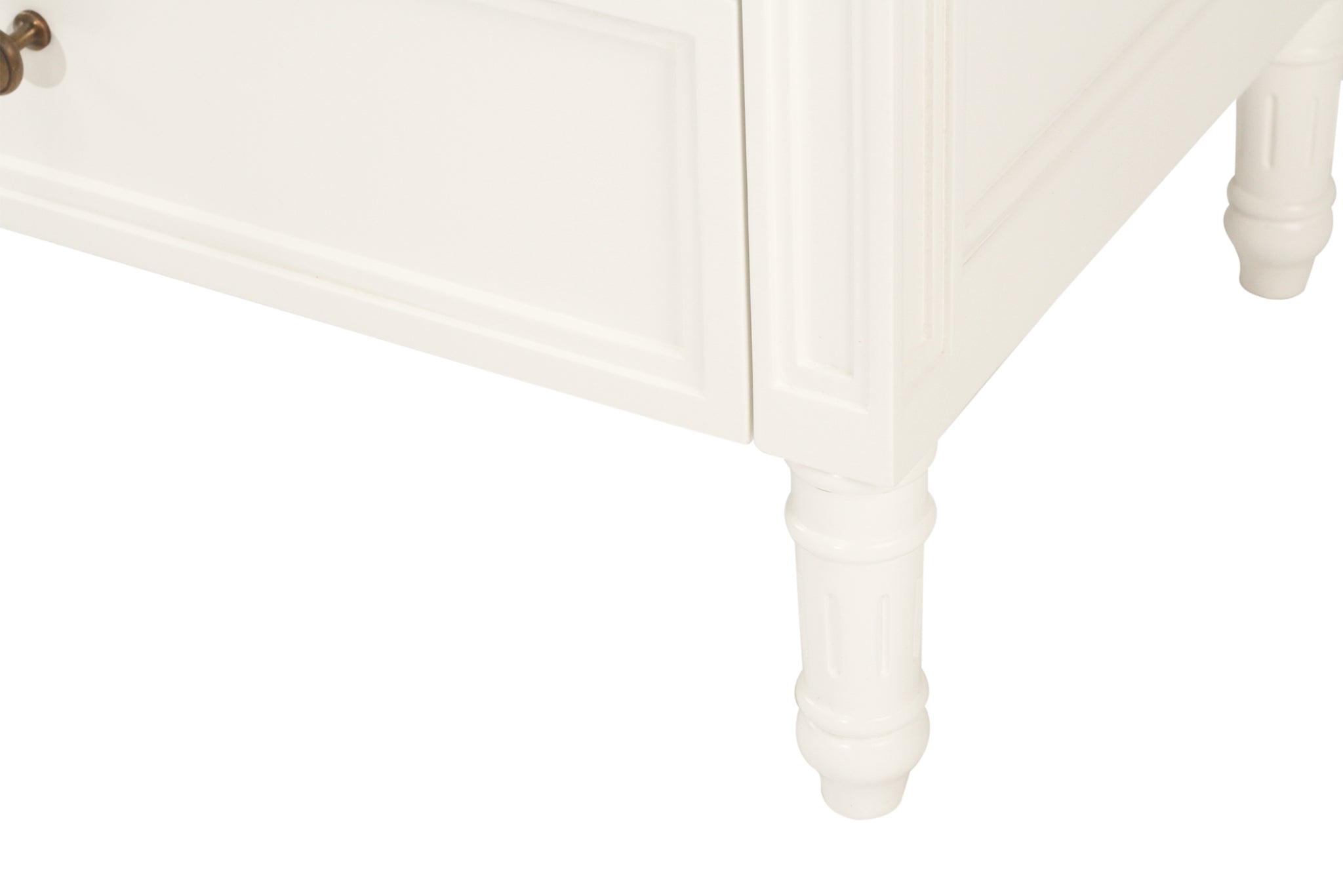 Whitsunday 3 Drawer Bedside Table in white gloss finish with fluted legs, coastal bedroom furniture delivered fully assembled. Leg detail.