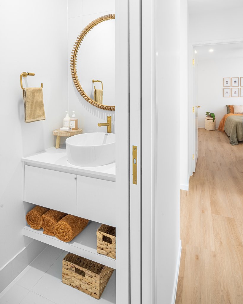 Lindi Round Mirrors | Natural Oak - Uniqwa Collections - Magnolia Lane