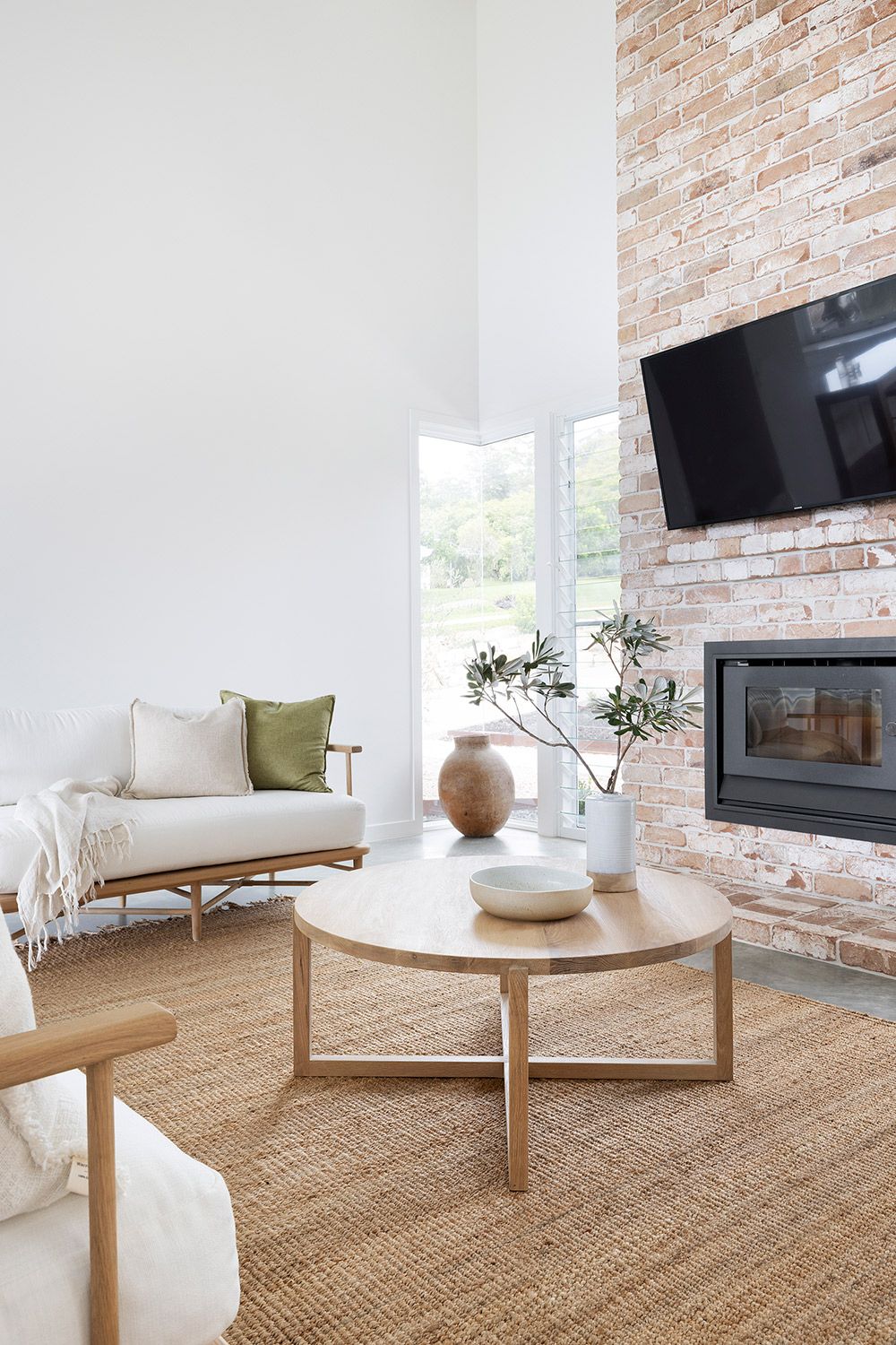 Coast Round Coffee Table - Coastal Furniture - Magnolia Lane 1