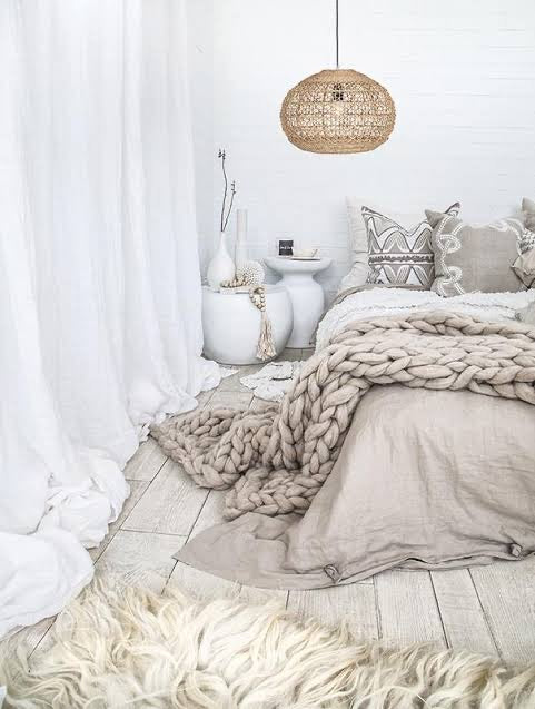 Lili Pendant Light Round - Uniqwa Furniture - Magnolia Lane 2