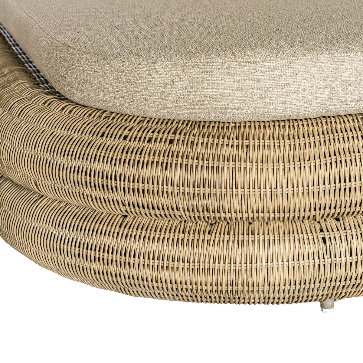 Satori outdoor sun lounger, close-up of Sunproof cushioning and layered polyrattan weave