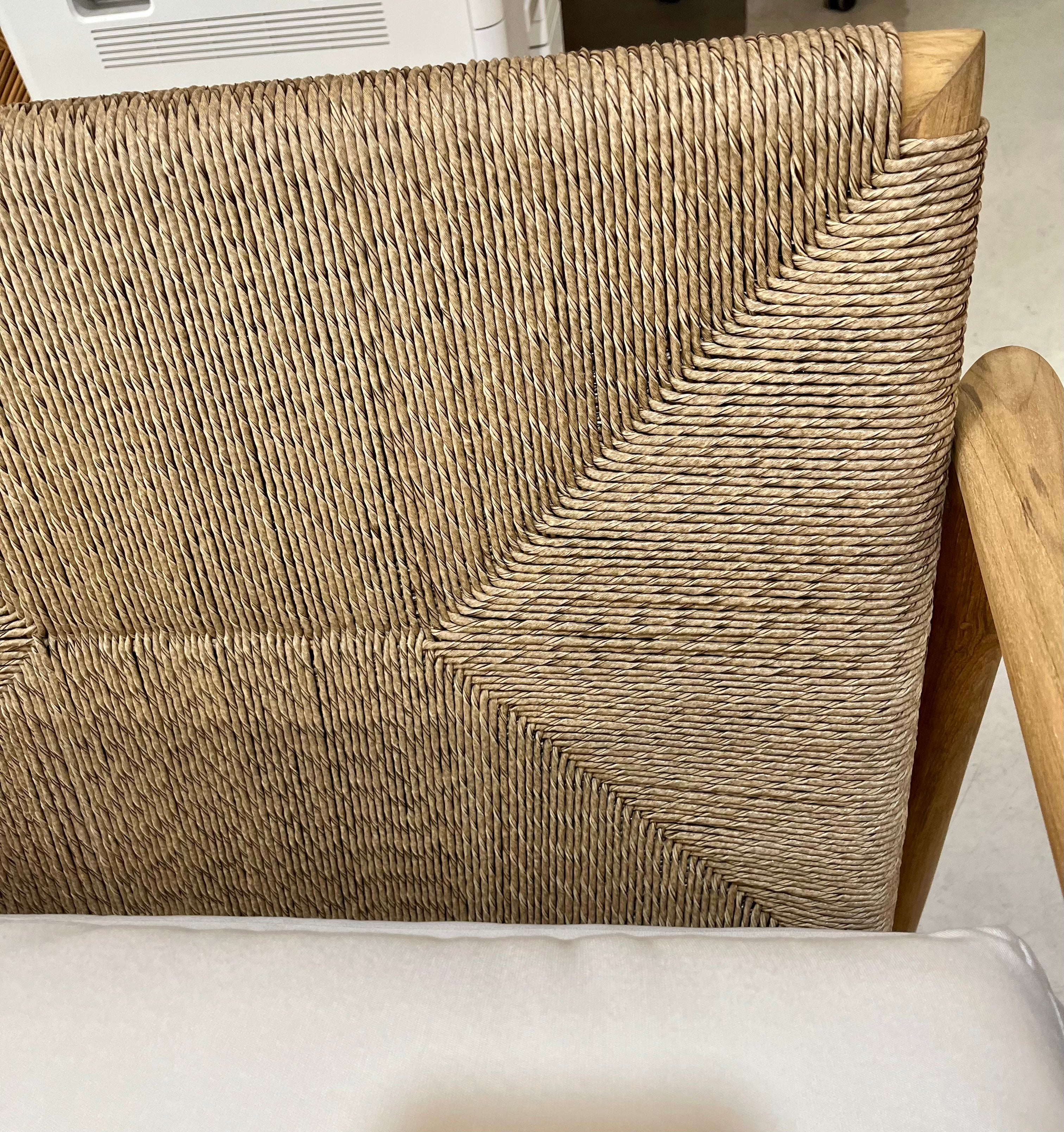 Vaucluse single seater outdoor sofa Magnolia Lane 1