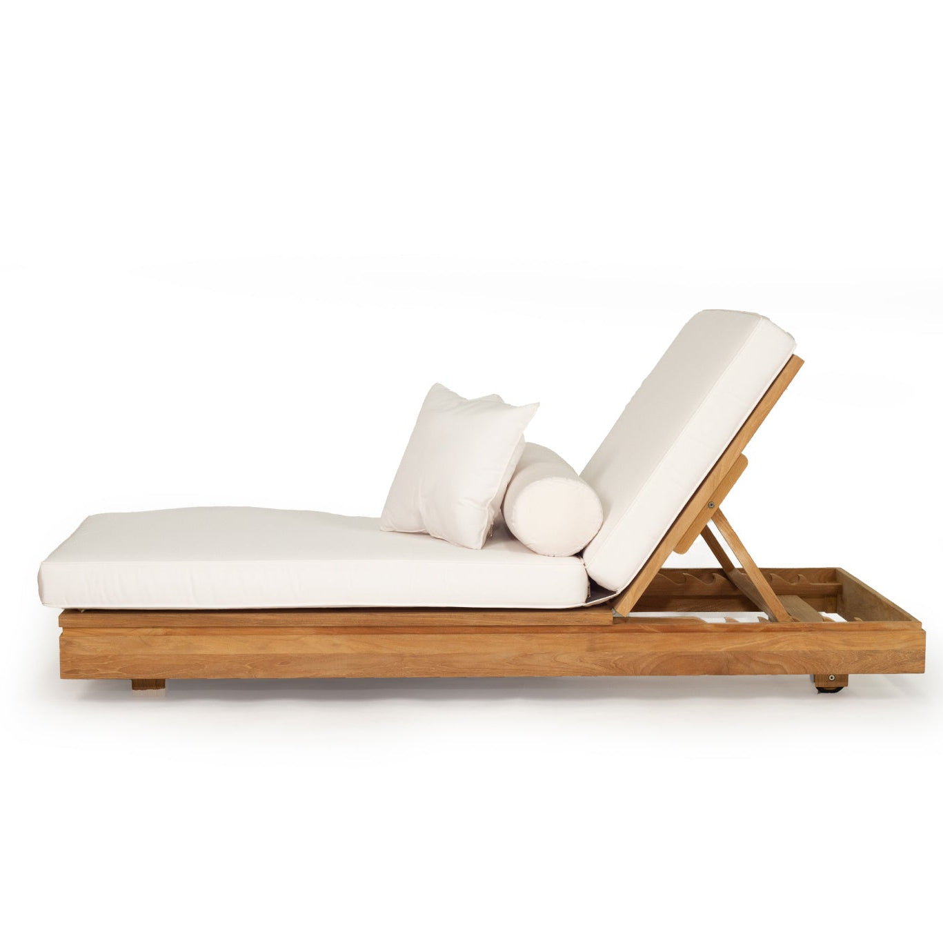 Harbour Island Outdoor Sunlounger, resort style living - Magnolia Lane 9