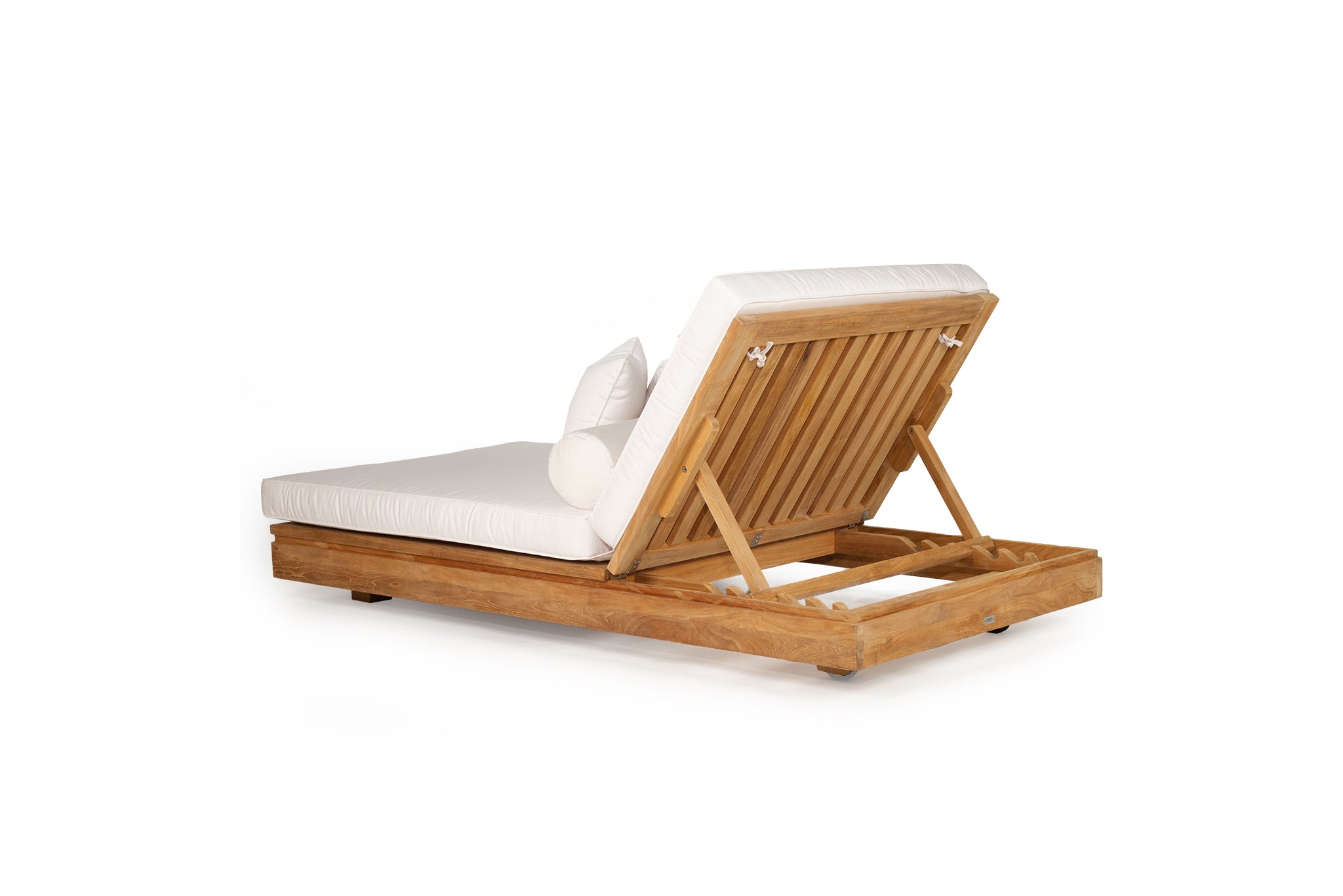 Harbour Island Outdoor Sunlounger, resort style living - Magnolia Lane 9