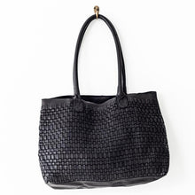 Load image into Gallery viewer, Woven Tote | Black - Juju &amp; Co - Magnolia Lane