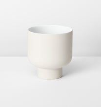 Load image into Gallery viewer, Fergus Planter | Mist - Middle of Nowhere - Magnolia Lane