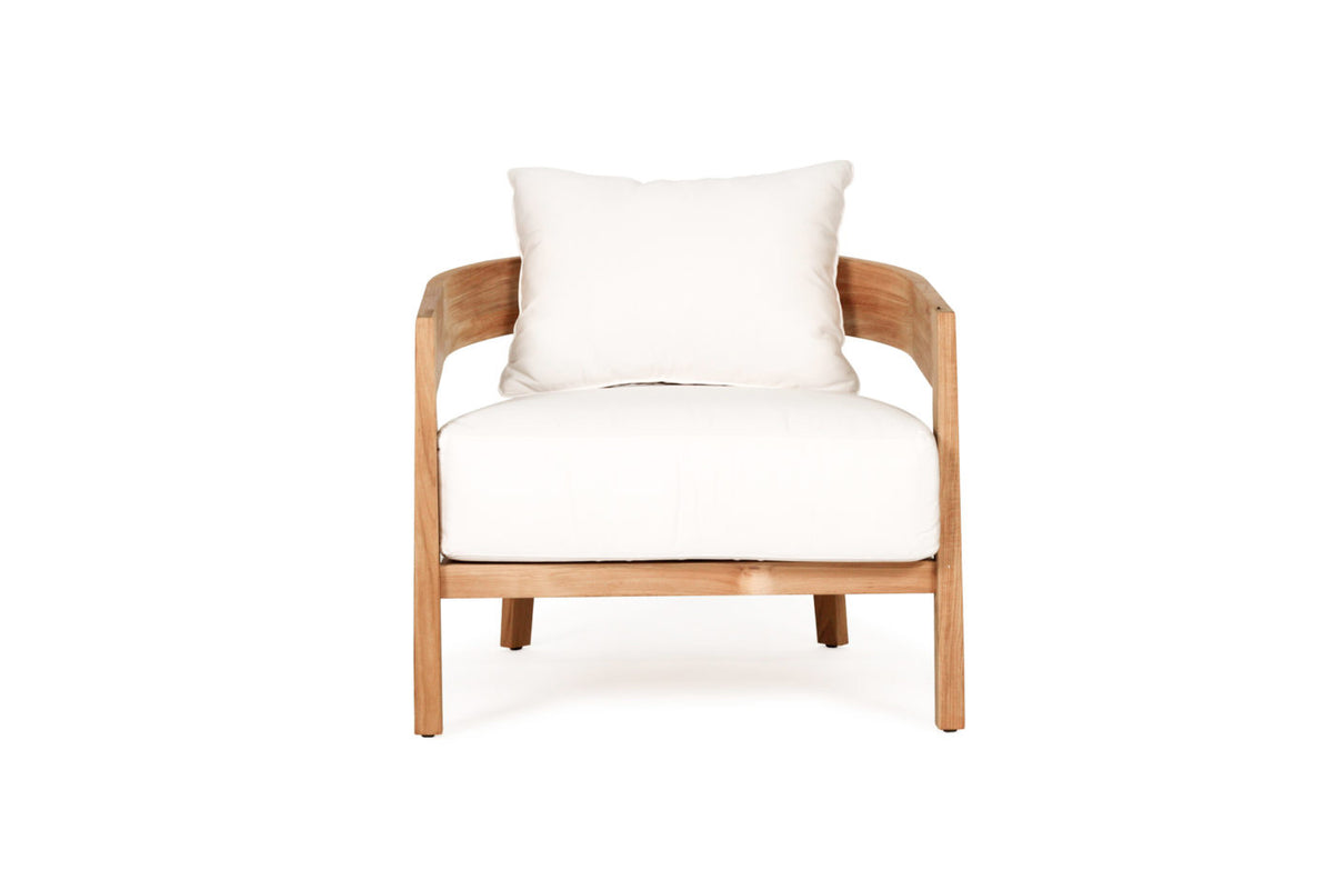 Noosa Outdoor Single Seater, front view.